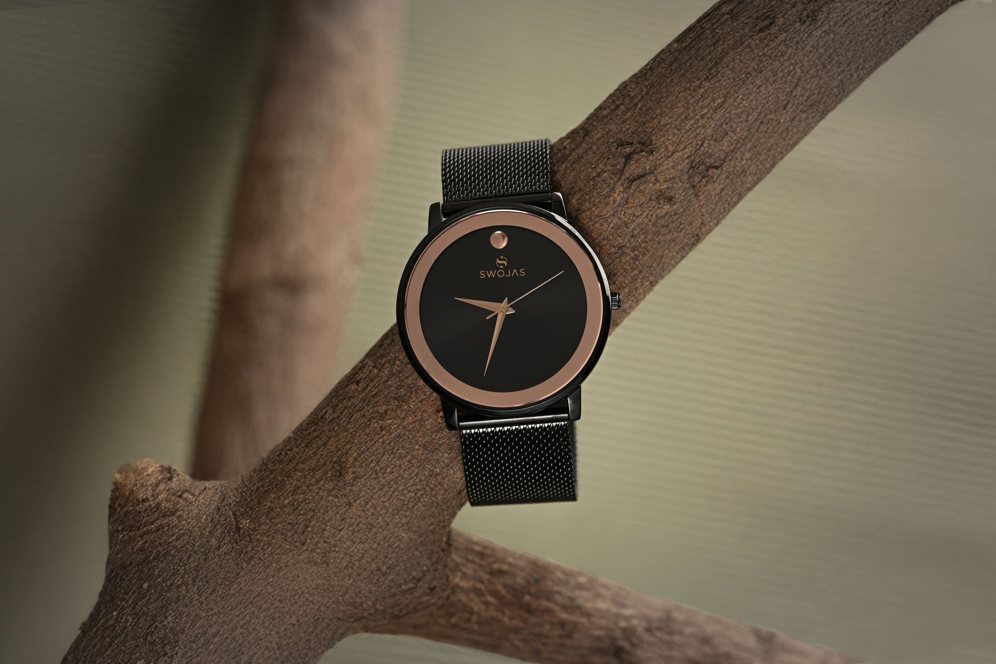 Casual Black With Mirror Glass
